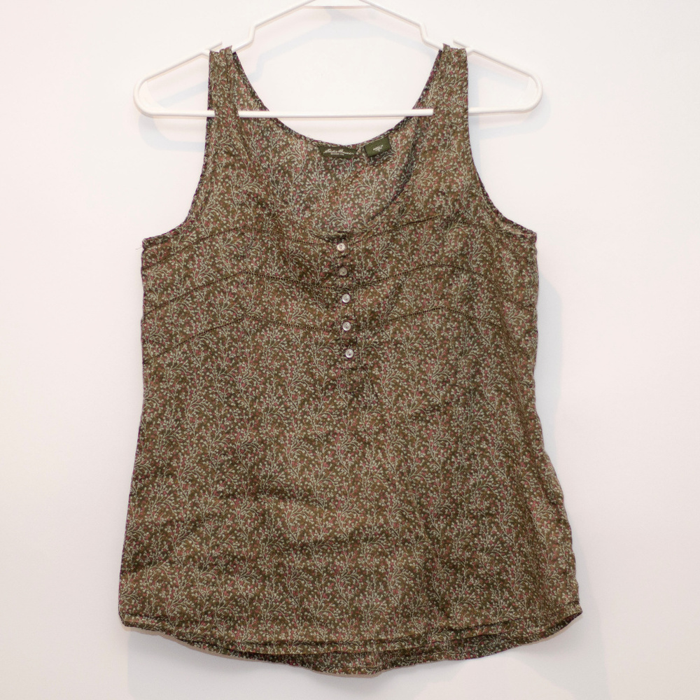 Eddie Bauer Green Floral Tank W/Button Details.